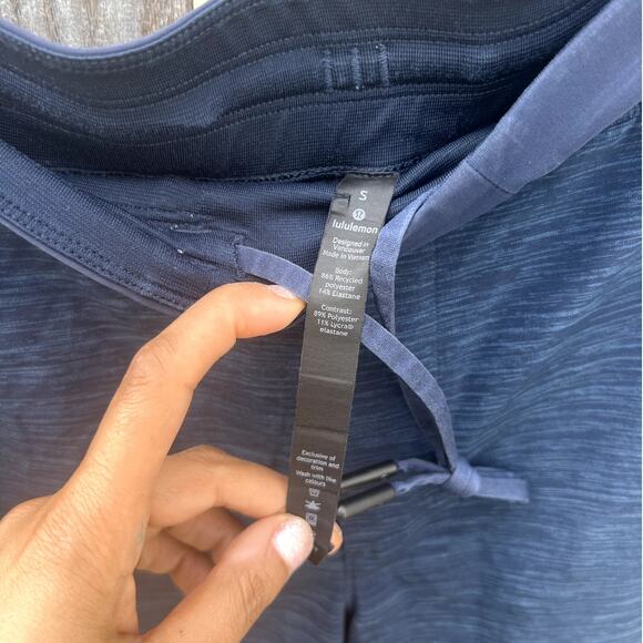 Lululemon | Men's T.H.E. Linerless Training Short Navy Blue Size Small - Picture 3 of 6